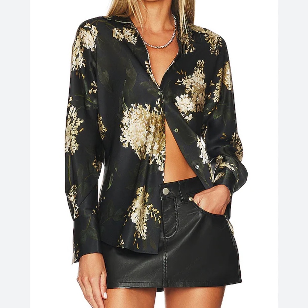 Vince. 100% Silk Lilac Bias Long Sleeve Blouse